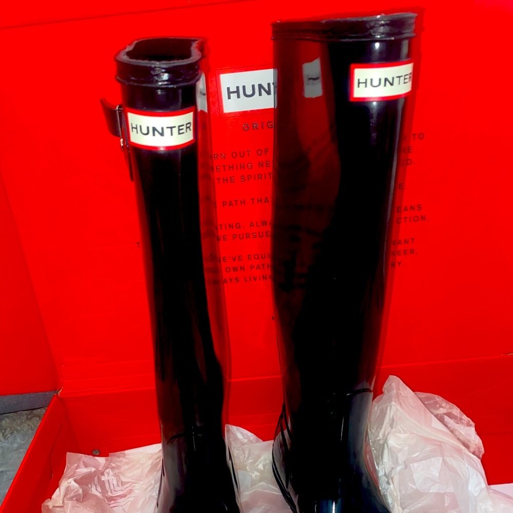 Hunter gloss rain boots